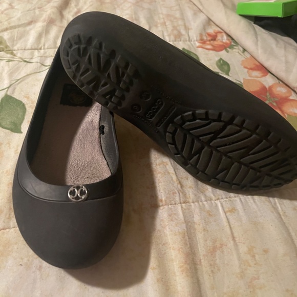 Croc flats GREY size 6 - Picture 2 of 3
